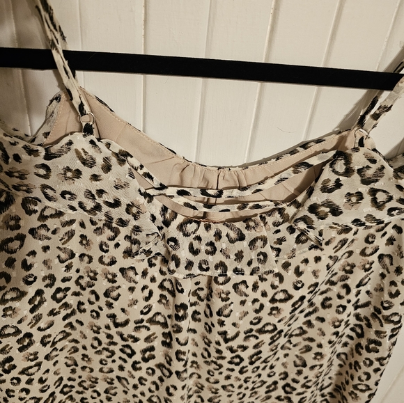 Leopard print off shoulder blouse - Picture 5 of 6